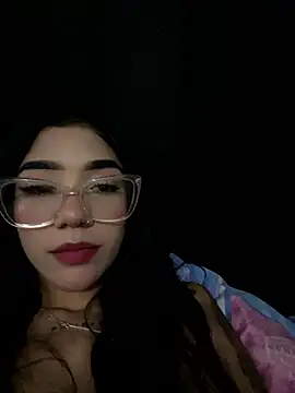 ElaRose 12 online show from January 7, 2026, 8:36 pm