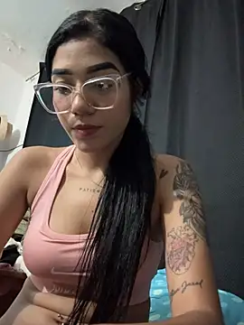 Snapshot of ElaRose_12 chatting on June 19, 2026, 9:53 pm ElaRose 12 online show from June 19, 2026, 9:53 pm