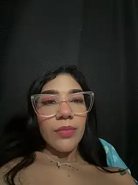 Snapshot of ElaRose_12 chatting on July 16, 2026, 7:55 pm ElaRose 12 online show from July 16, 2026, 7:55 pm