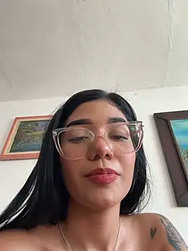 Snapshot of ElaRose_12 chatting on June 23, 2026, 7:23 pm ElaRose 12 online show from June 23, 2026, 7:23 pm