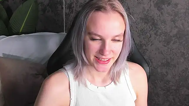 Carolin Miller online show from November 19, 2025, 11:10 am