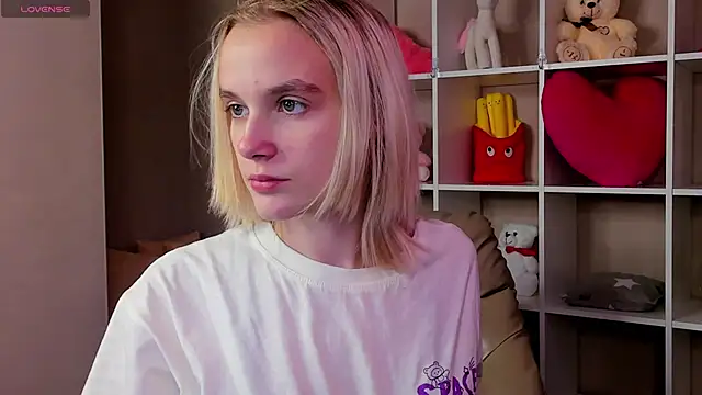 Carolin Miller online show from October 14, 2025, 9:54 am