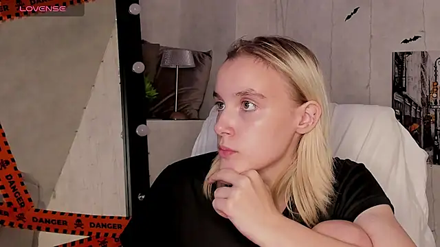 Carolin Miller online show from November 13, 2025, 10:30 am