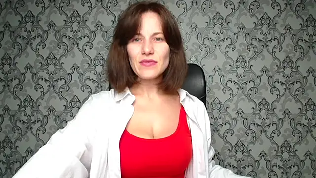 Kelly Kisss online show from November 10, 2025, 12:54 pm