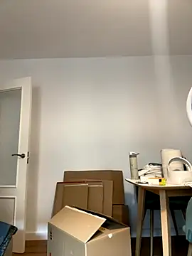 Snapshot of pbyariel- chatting on November 5, 2025, 11:35 am pbyariel- online show from November 5, 2025, 11:35 am