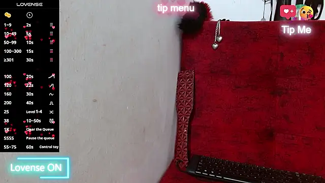 naomi powel online show from January 19, 2026, 3:32 am