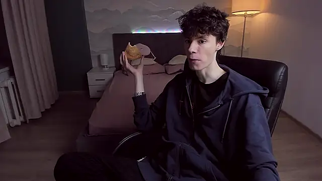 Edvard Blare online show from November 30, 2025, 3:18 am