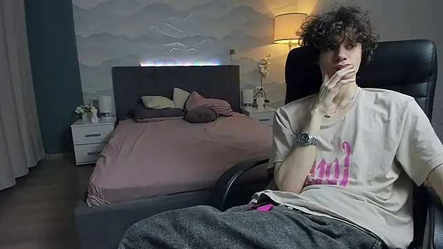 Edvard Blare online show from September 28, 2025, 3:30 pm