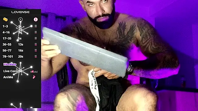 Snapshot of Max-prada chatting on February 10, 2026, 2:54 am Max-prada online show from February 10, 2026, 2:54 am