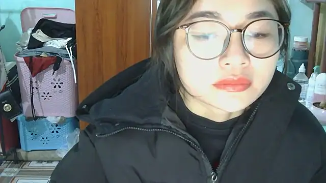 Uhem112 online show from November 21, 2025, 12:53 am