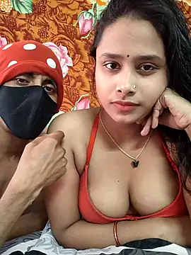 Seducing couple online show from December 22, 2025, 10:26 am