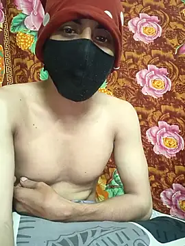 Snapshot of Seducing_couple chatting on May 3, 2026, 5:34 am Seducing couple online show from May 3, 2026, 5:34 am