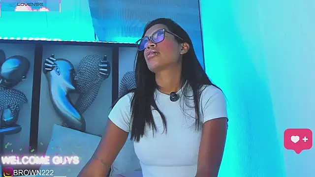 Snapshot of _naomibrown_ chatting on September 27, 2025, 4:40 am naomibrown online show from September 27, 2025, 4:40 am