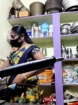 papukurty online show from November 17, 2025, 3:05 pm