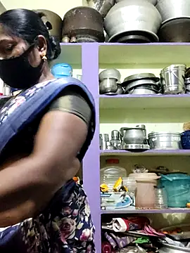 papukurty online show from October 6, 2025, 1:07 am