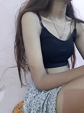 Mahira568 online show from November 3, 2025, 6:33 pm