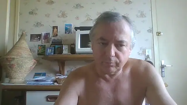Snapshot of gegevincent chatting on June 19, 2026, 9:26 am gegevincent online show from June 19, 2026, 9:26 am