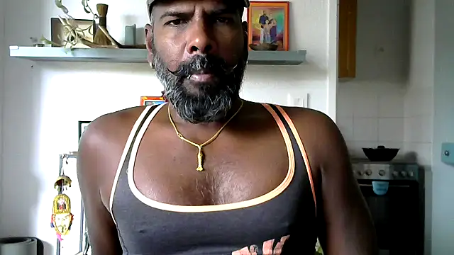 frenchblackc31 online show from September 21, 2025, 12:54 pm