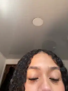 jadee8 online show from July 21, 2026, 6:42 pm