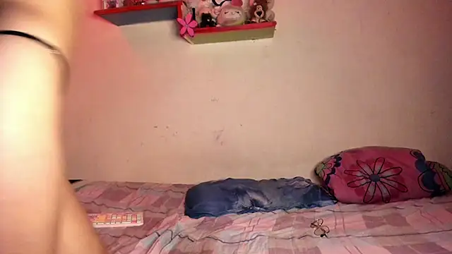 Emmantho online show from May 22, 2026, 2:42 am
