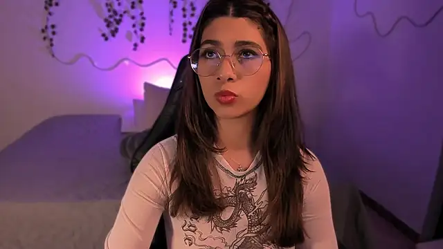 sara doll77 online show from January 15, 2026, 5:49 pm