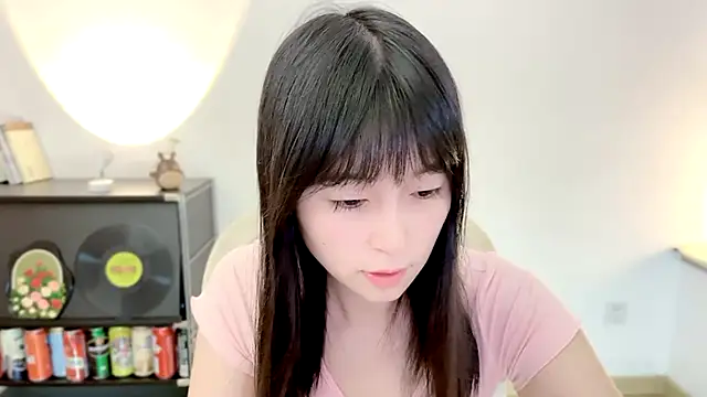 Snapshot of Onechestnut chatting on July 13, 2026, 11:09 am Onechestnut online show from July 13, 2026, 11:09 am