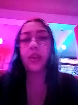 Dulcedeanis online show from April 6, 2026, 2:40 am