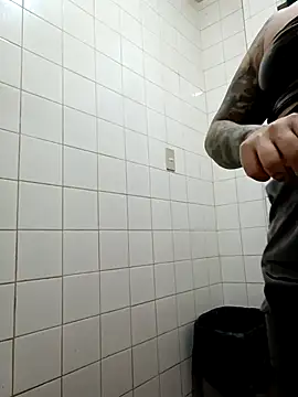 Dulcedeanis online show from October 3, 2025, 5:31 am