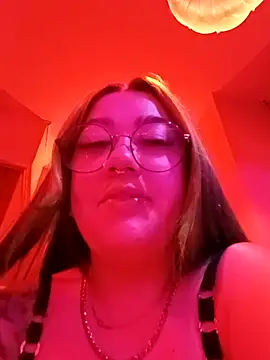 Snapshot of Dulcedeanis chatting on February 5, 2026, 1:45 am Dulcedeanis online show from February 5, 2026, 1:45 am