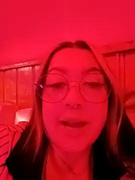 Snapshot of Dulcedeanis chatting on February 13, 2026, 2:55 am Dulcedeanis online show from February 13, 2026, 2:55 am