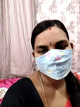 Snapshot of Lalitha-1995 chatting on September 15, 2025, 5:41 am Lalitha-1995 online show from September 15, 2025, 5:41 am