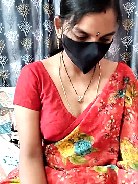 Snapshot of Lalitha-1995 chatting on April 22, 2026, 5:25 am Lalitha-1995 online show from April 22, 2026, 5:25 am