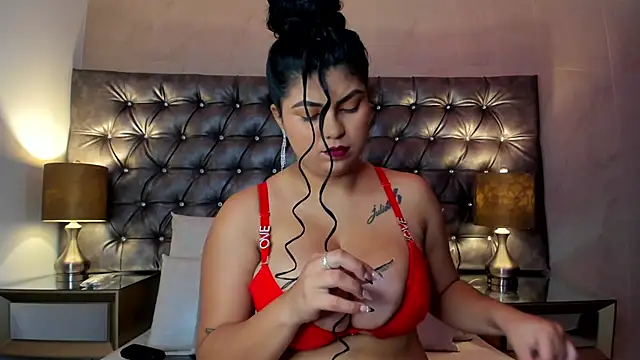 ValentinaBreats online show from October 3, 2025, 12:17 pm