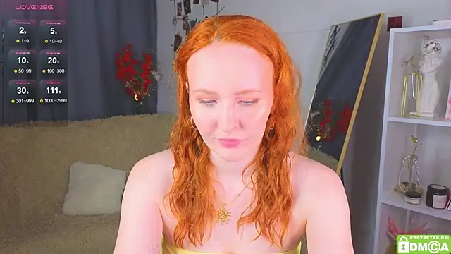 JoyceJones online show from September 15, 2025, 6:19 pm