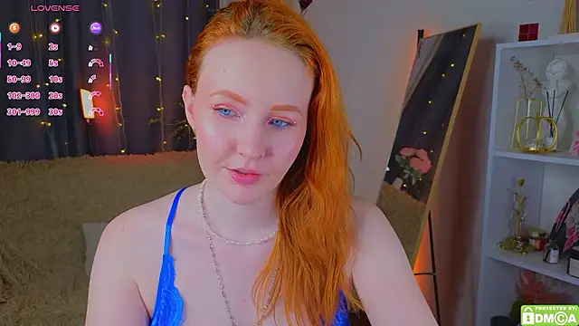 Snapshot of JoyceJones chatting on February 7, 2026, 8:39 pm JoyceJones online show from February 7, 2026, 8:39 pm