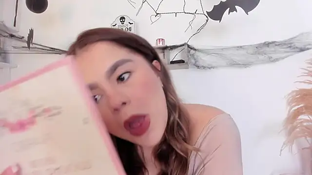 Snapshot of Samanta_Monroe chatting on October 23, 2025, 12:15 pm Samanta Monroe online show from October 23, 2025, 12:15 pm