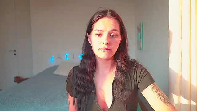 EwelynScott online show from November 7, 2025, 1:15 pm