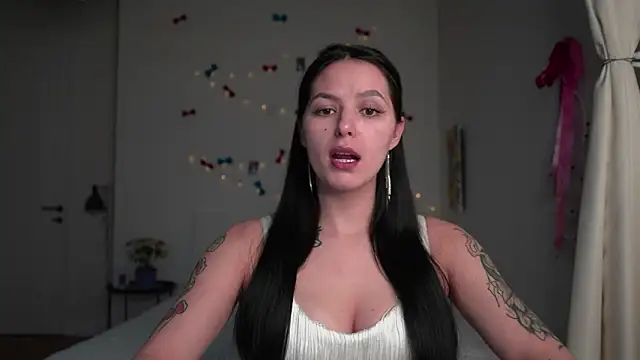 EwelynScott online show from January 11, 2026, 1:40 pm