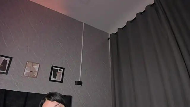 Lunaa bellaa online show from February 13, 2026, 11:32 am