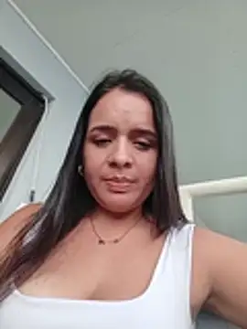 Snapshot of Lambedora_69 chatting on February 15, 2026, 10:20 pm Lambedora 69 online show from February 15, 2026, 10:20 pm