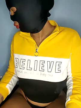 sweetybae75 online show from February 20, 2026, 7:54 am