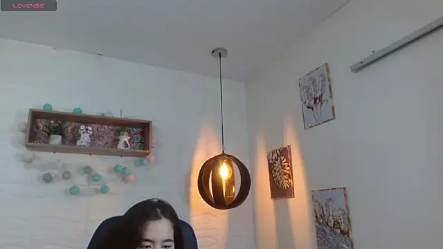 tulunaroja online show from October 2, 2025, 7:50 pm