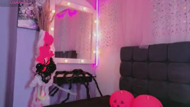 Snapshot of NataliaPrada_s chatting on October 24, 2025, 4:50 pm NataliaPrada s online show from October 24, 2025, 4:50 pm