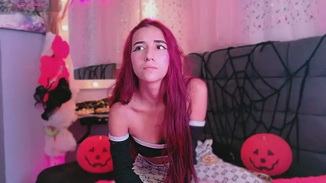 Snapshot of NataliaPrada_s chatting on October 15, 2025, 5:21 pm NataliaPrada s online show from October 15, 2025, 5:21 pm