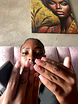 britanyxxs online show from November 21, 2025, 1:10 pm