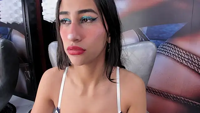 Snapshot of miss___taylor chatting on October 10, 2025, 2:34 am miss taylor online show from October 10, 2025, 2:34 am