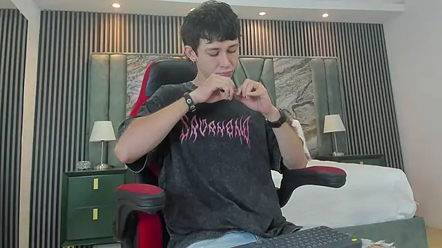 Michael blue online show from September 20, 2025, 12:32 pm