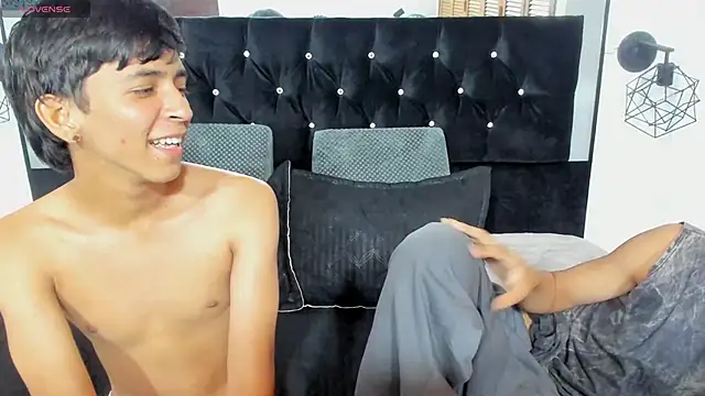 Sebas cat online show from October 24, 2025, 5:12 pm