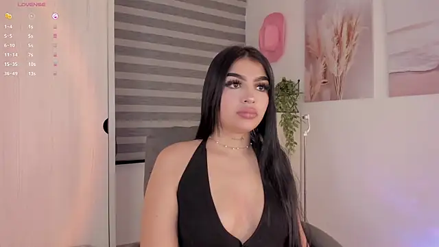 EmmyKenner online show from September 9, 2025, 10:57 am