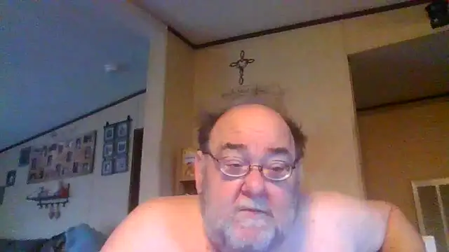 Snapshot of Boblnob chatting on April 26, 2026, 2:36 pm Boblnob online show from April 26, 2026, 2:36 pm